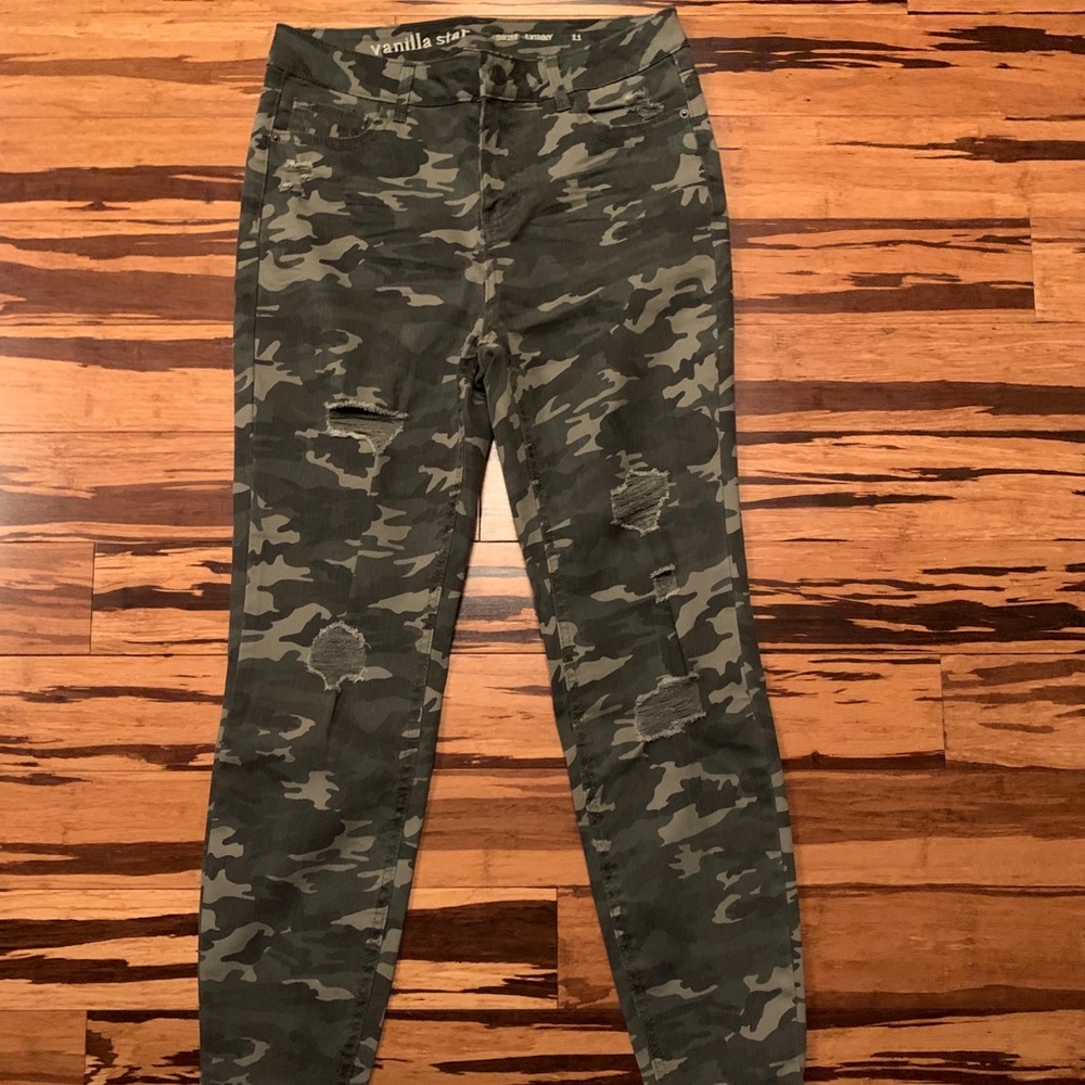 Camouflage Mid Rise Skinny Jeans